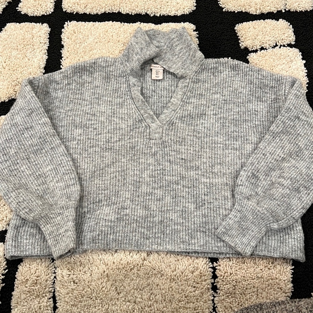 Cropped sweater
